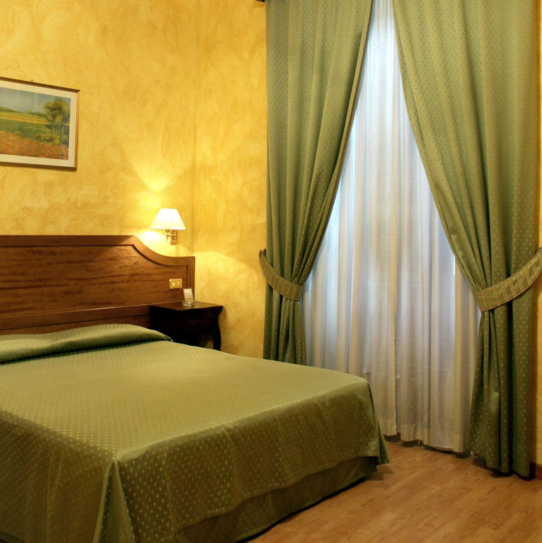 Hotel Fiori Рим Экстерьер фото